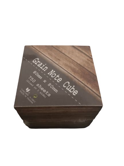 Material:  80P white simi paper、glue